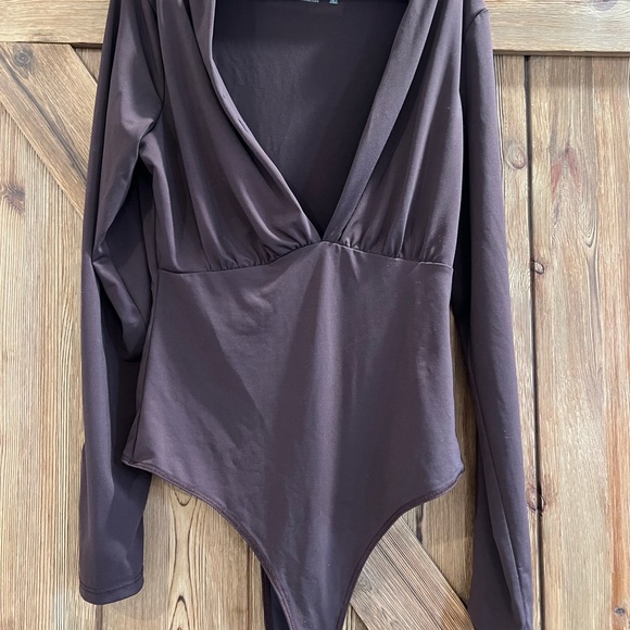 Abercrombie & Fitch Soft Brown Top - Picture 2 of 3